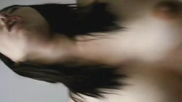Meilleur porno sans inscription  La fille film erotique gratuit lesbienne en Rose s'amusait avec divers jouets sexuels.