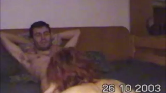 Meilleur porno sans inscription  Asiatique et brunette dans porno herotic blanc canapé faire lesbienne amour figure