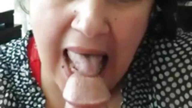 Meilleur porno sans inscription  Busty Dames film érotique gros seins facile flirt hommes