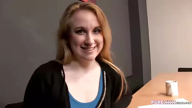 Meilleur porno sans inscription  Fait maison recherche film erotique gratuit sexe avec busty blonde en bas noirs
