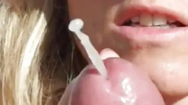 Meilleur porno sans inscription  Jeune fille sautant film erotique porn sur la bite d'un vieil homme